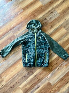 Under Armour Green Hooded Puffer Jacket with Neon Accents